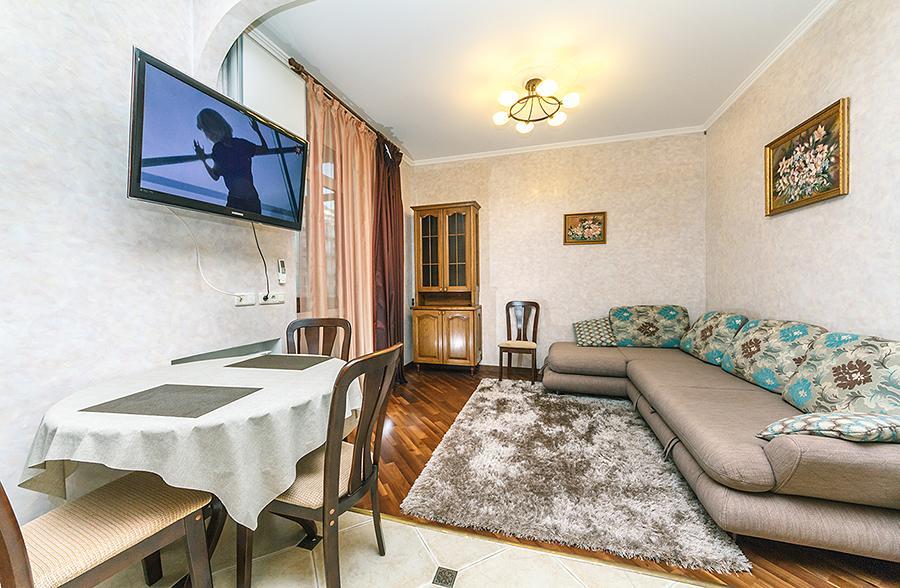 Ferienwohnung Amazing Two Beds In The Klovskiy Spusk Kiew Exterior foto